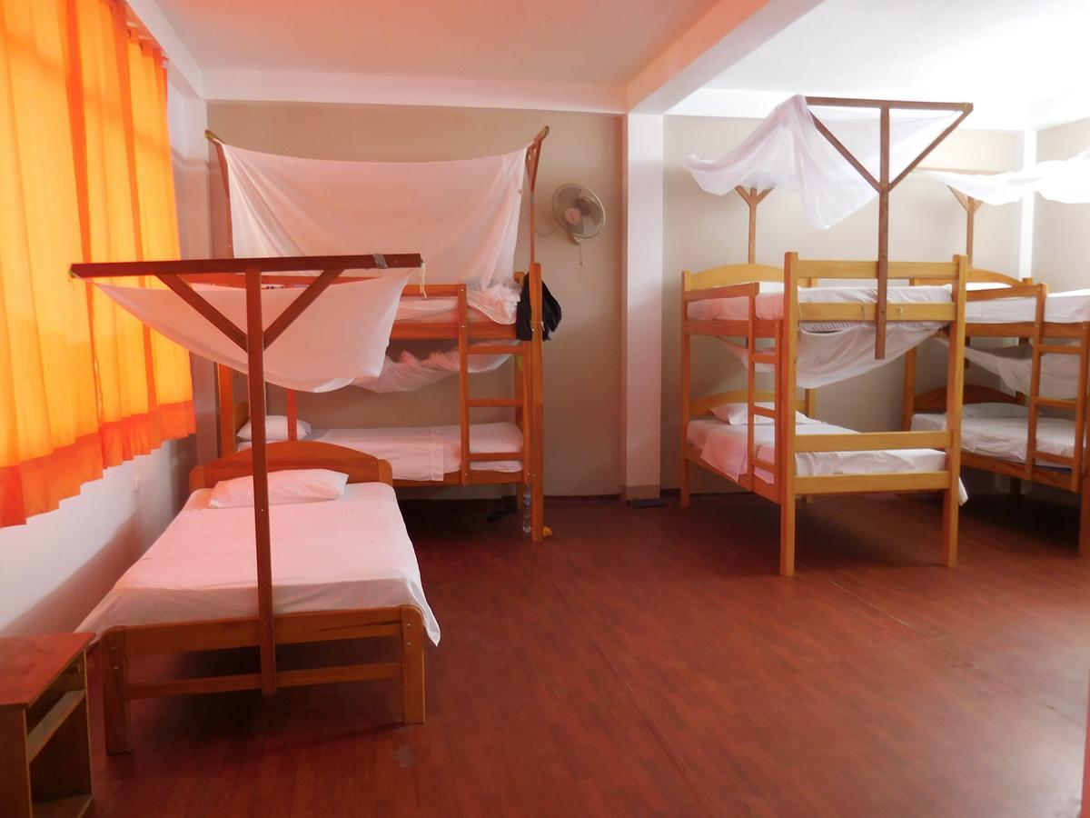 Tambopata Hostel 马尔多纳多港 外观 照片